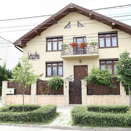 Oli House Hotel Alba Iulia Exterior photo